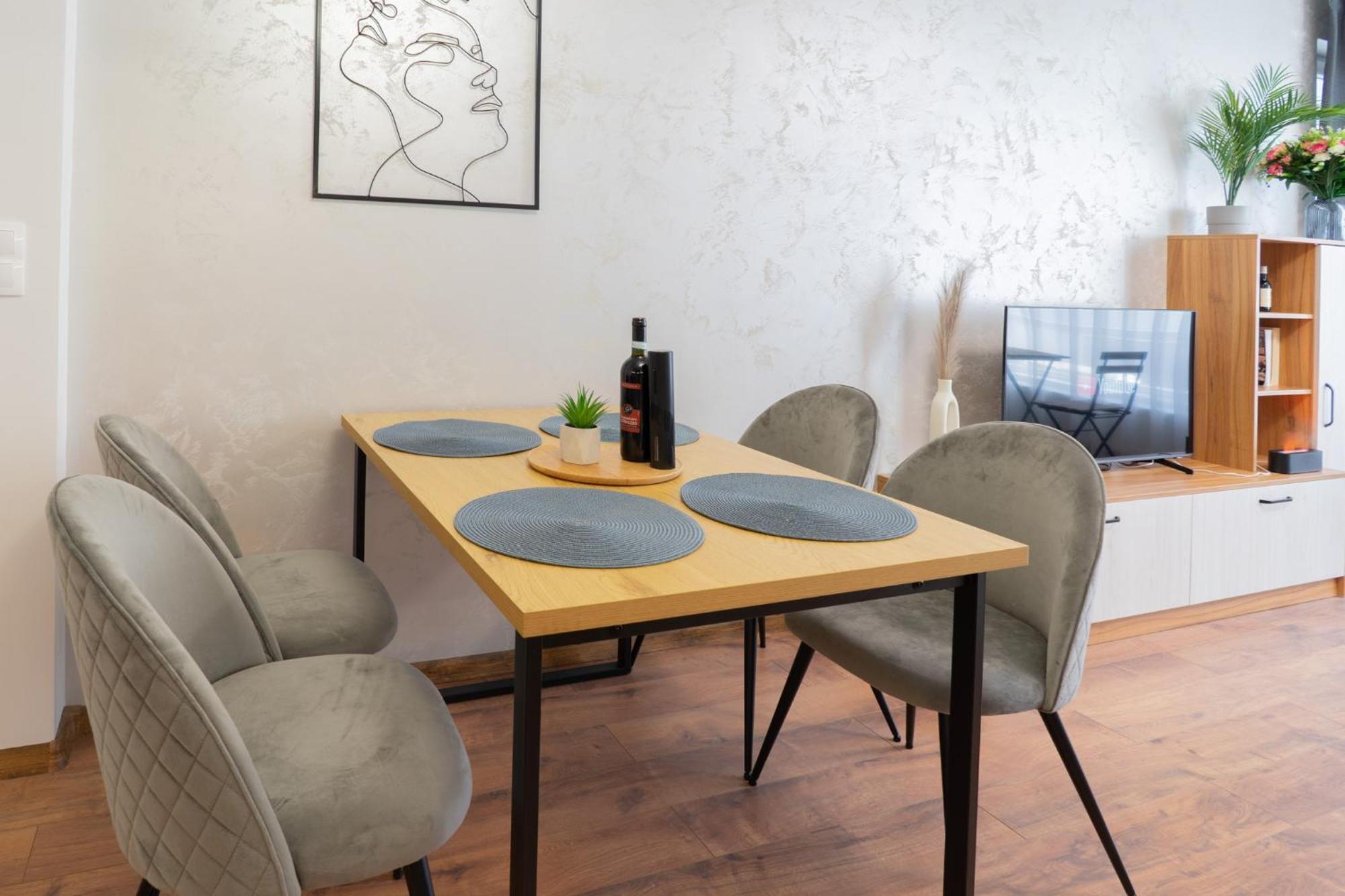 New Modern & Cozy Apartment With Free Private Parking And Ev Charging Station Warna Exterior foto